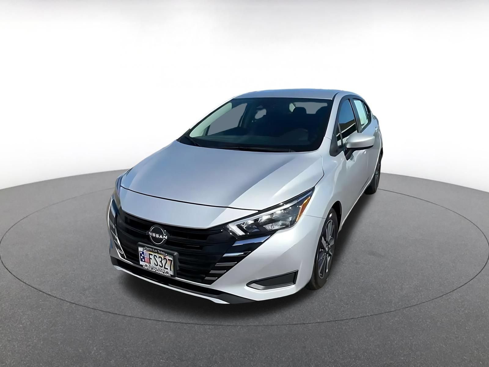 Used 2025 Nissan Versa SV FWD image 6