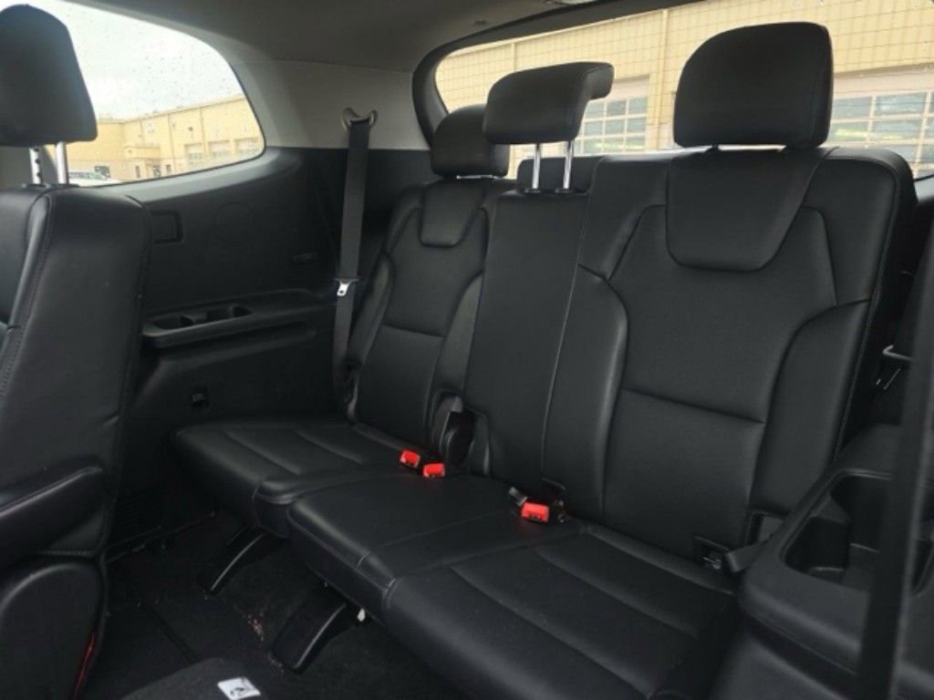 Used 2025 Kia Telluride S image 14