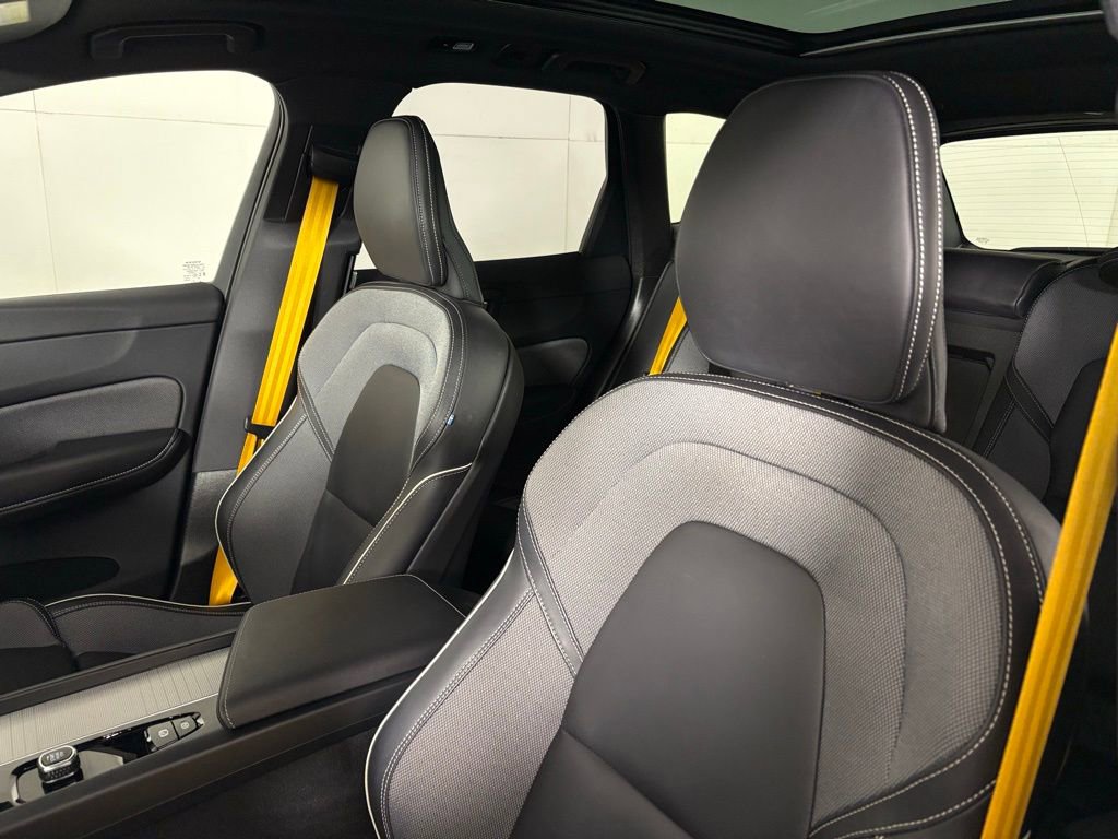 Used 2025 Volvo XC60 T8 Polestar image 19