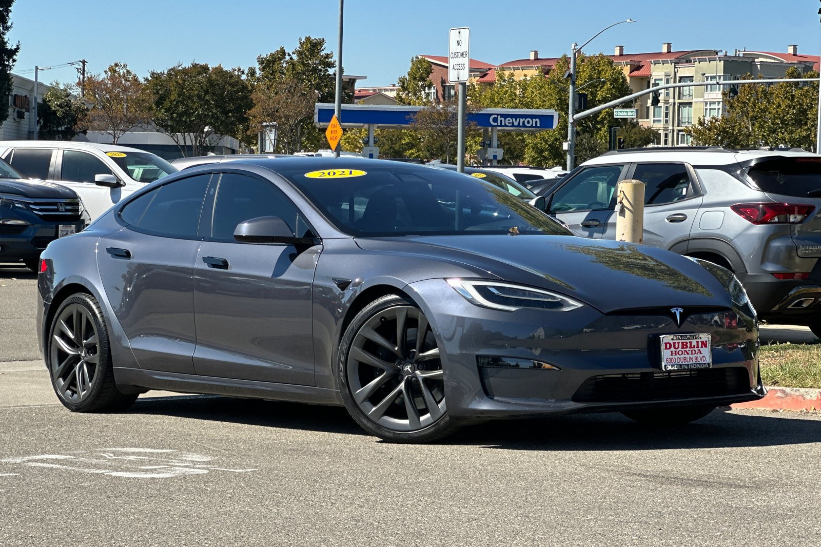 Used 2021 Tesla Model S Plaid AWD/4WD image 2