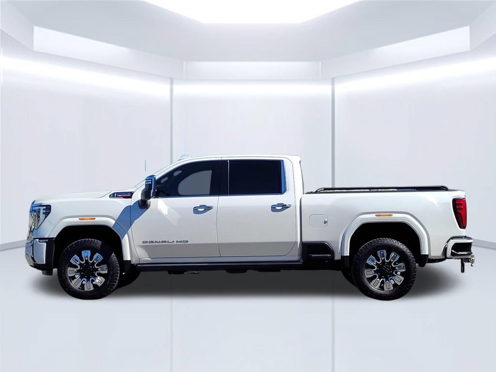 Used 2025 GMC Sierra 2500 Denali w/ Denali Reserve Package AWD/4WD image 8