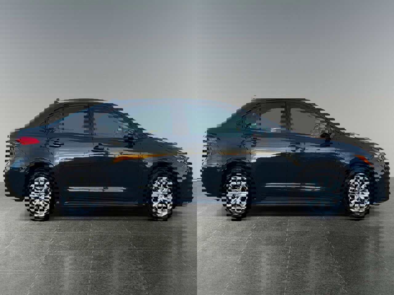 Used 2024 Toyota Corolla LE image 6