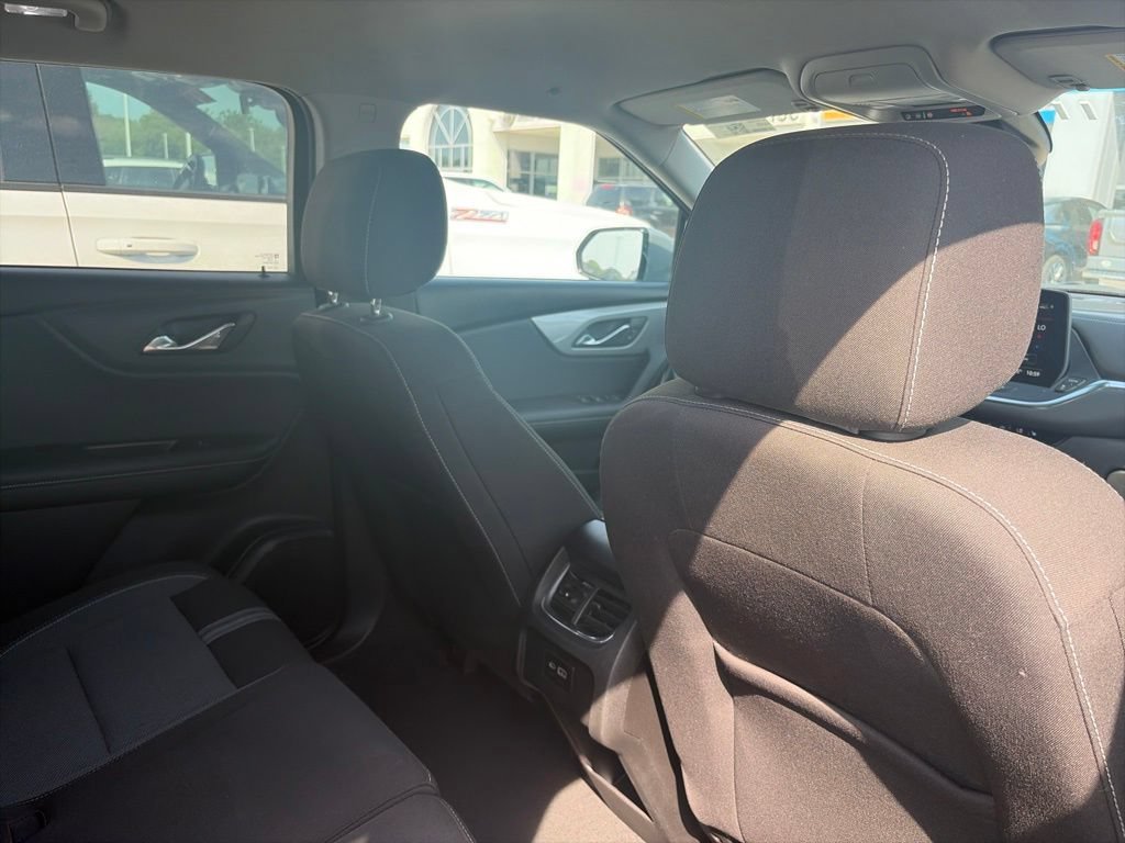 Used 2025 Chevrolet Blazer LT FWD image 10