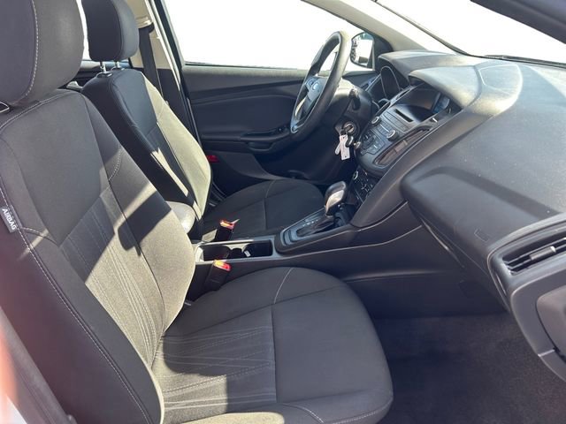 Used 2017 Ford Focus SE image 16
