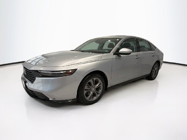 Used 2024 Honda Accord EX image 3