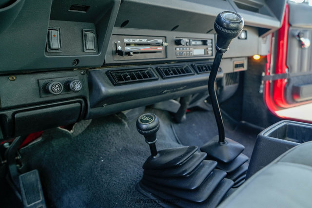 Used 1991 Jeep Wrangler Renegade AWD/4WD image 63