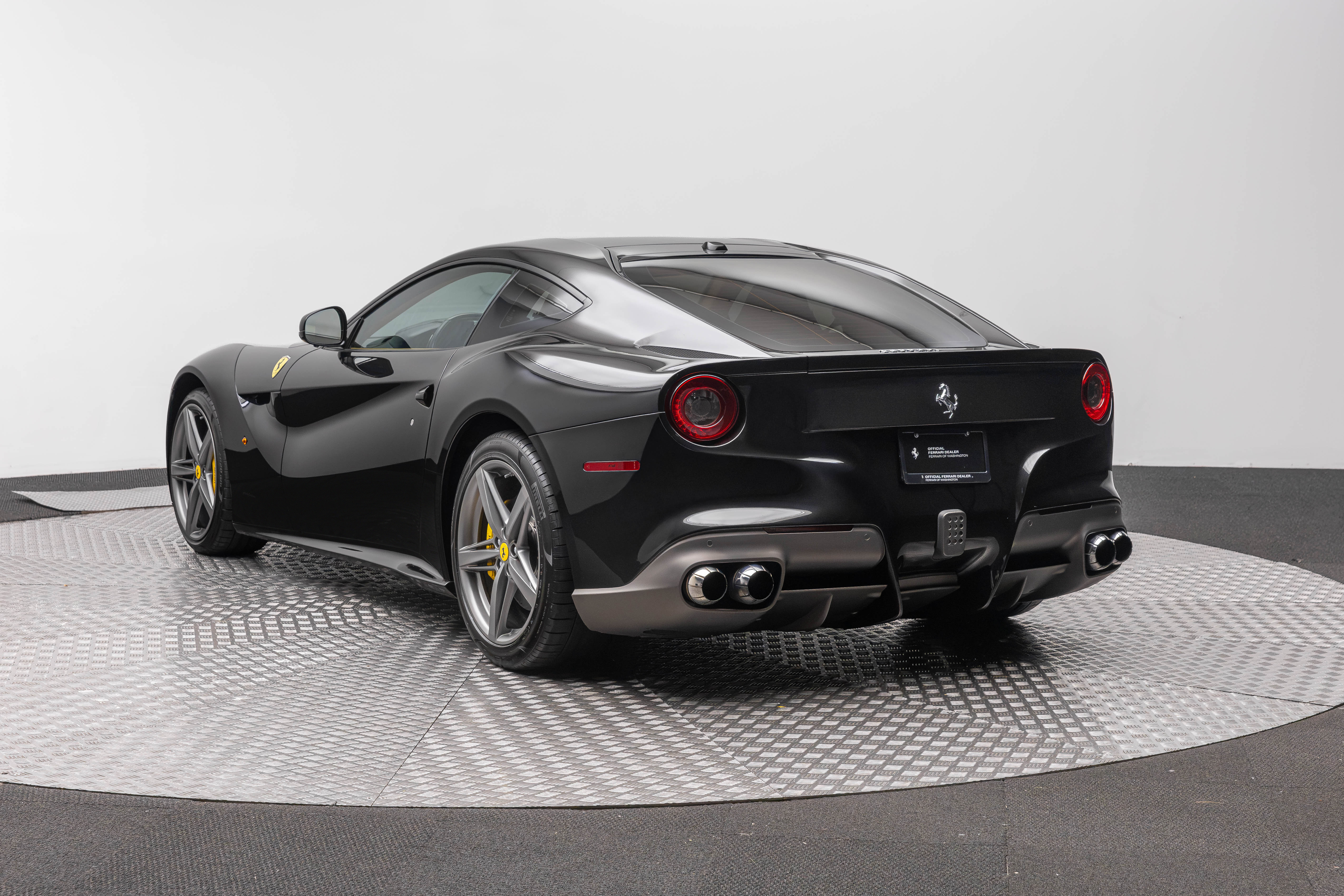 Certified 2014 Ferrari F12 Berlinetta RWD image 3