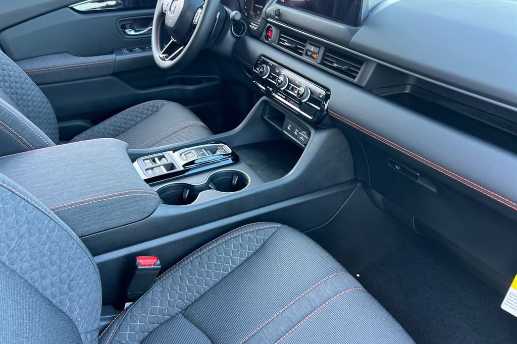 New 2026 Honda Pilot Sport image 14