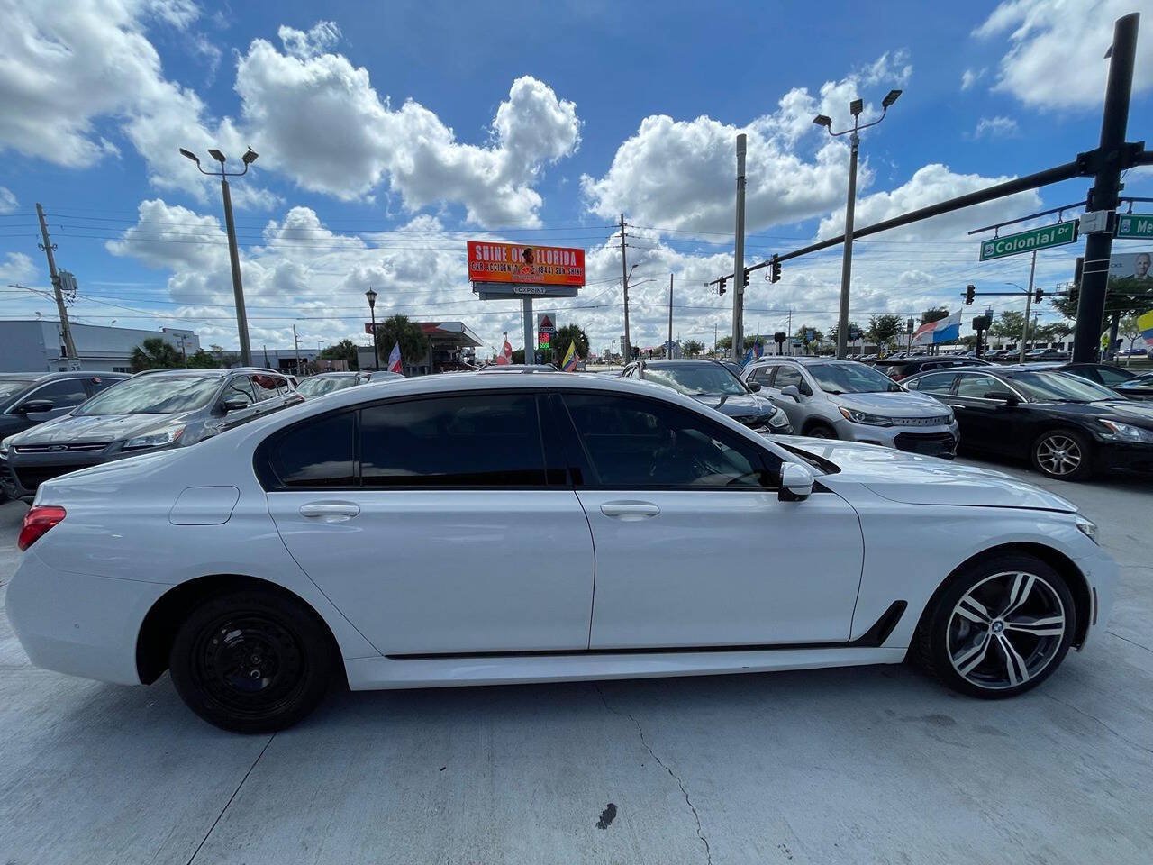 Used 2017 BMW 740i RWD image 3
