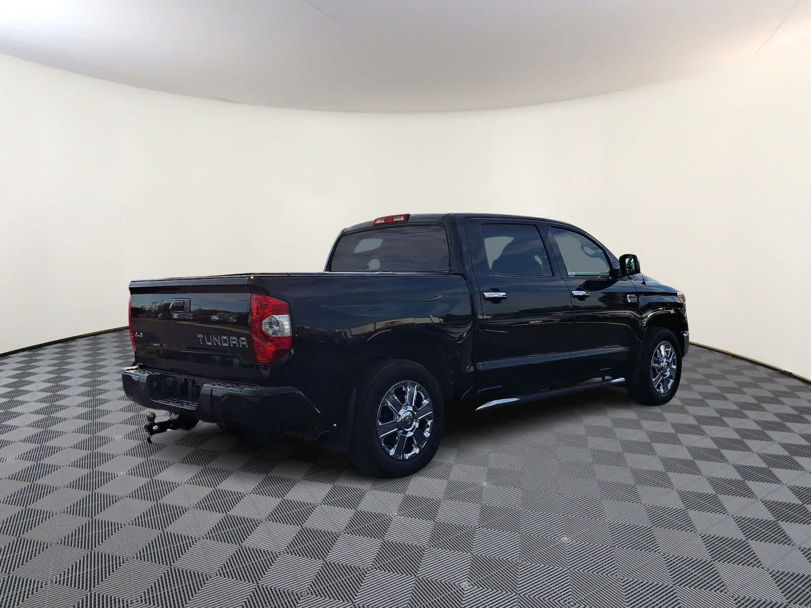 Used 2019 Toyota Tundra 1794 Edition AWD/4WD image 5