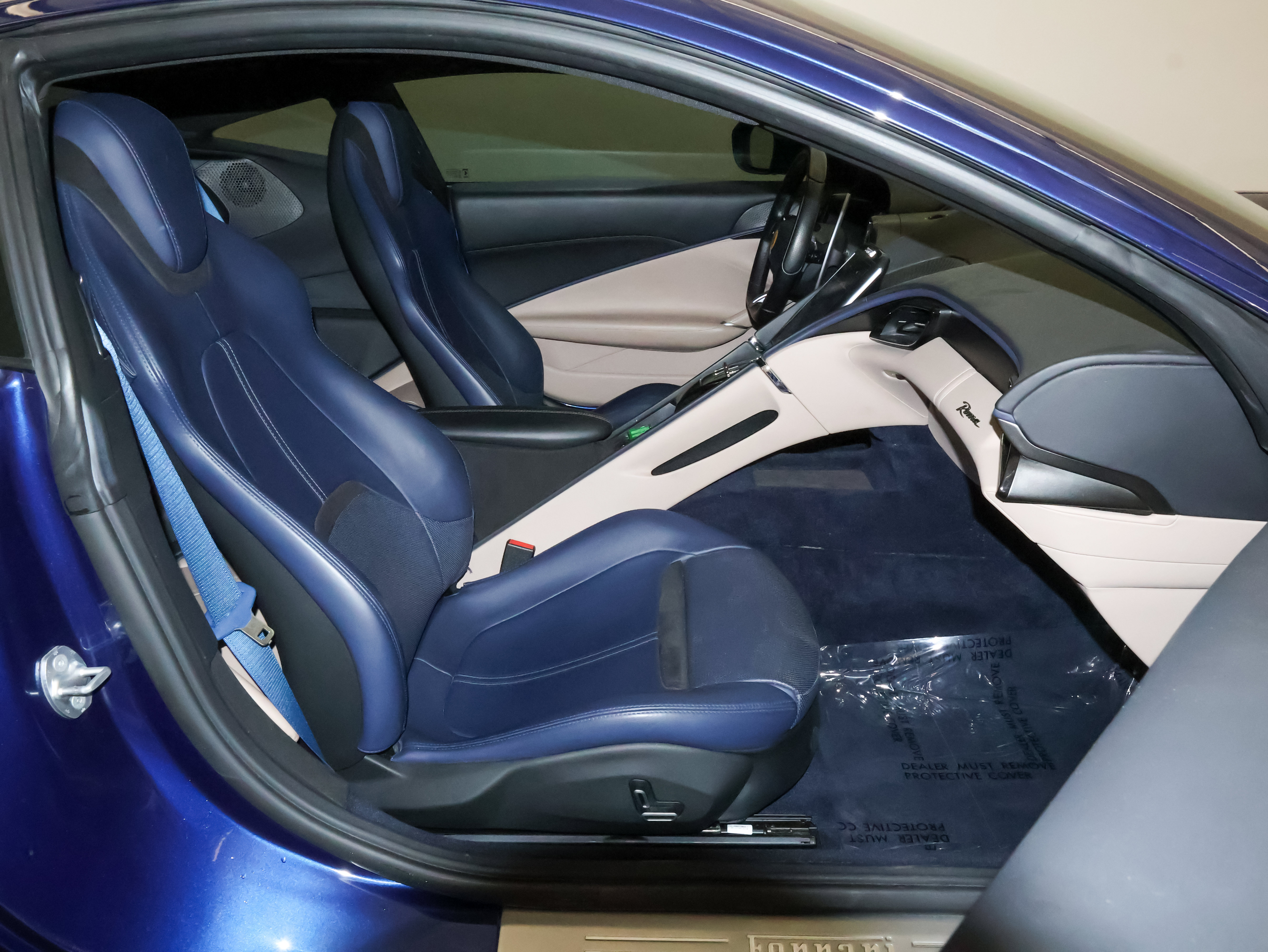 Used 2021 Ferrari Roma RWD image 45