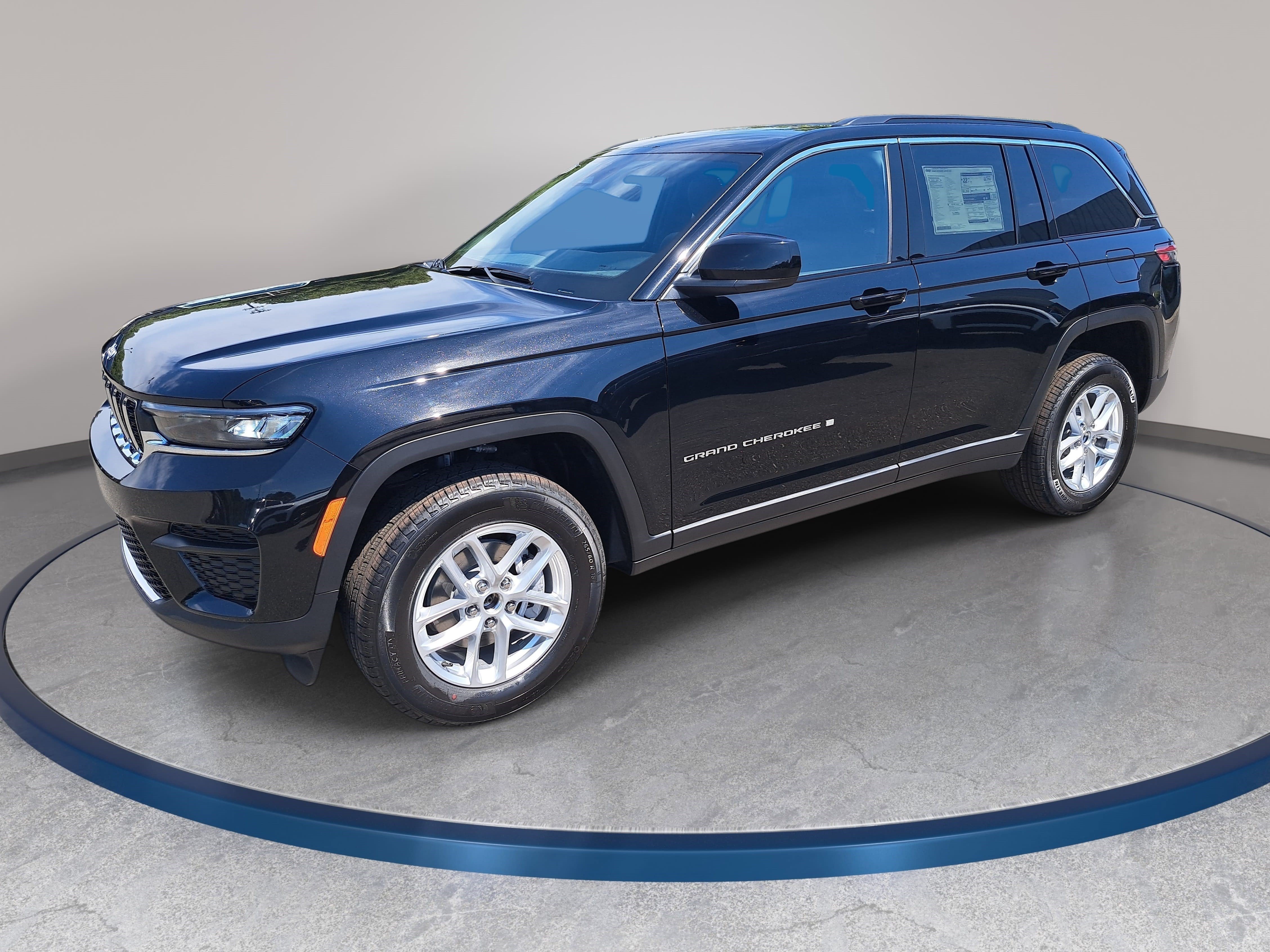 New 2026 Jeep Grand Cherokee Laredo AWD/4WD image 1