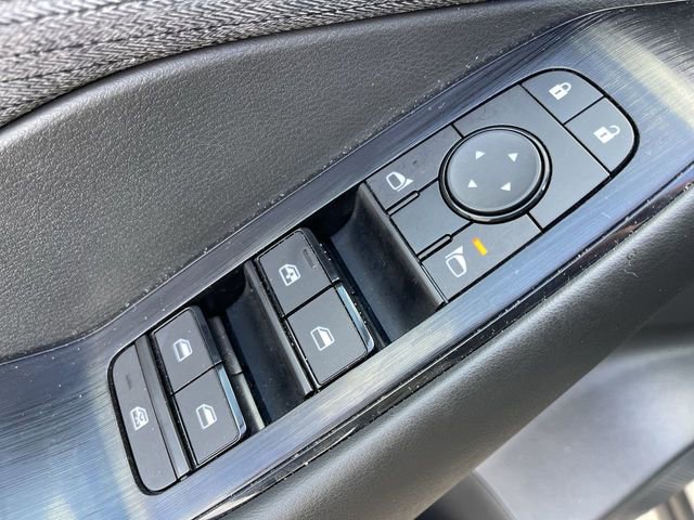 Used 2023 Nissan Rogue S image 13