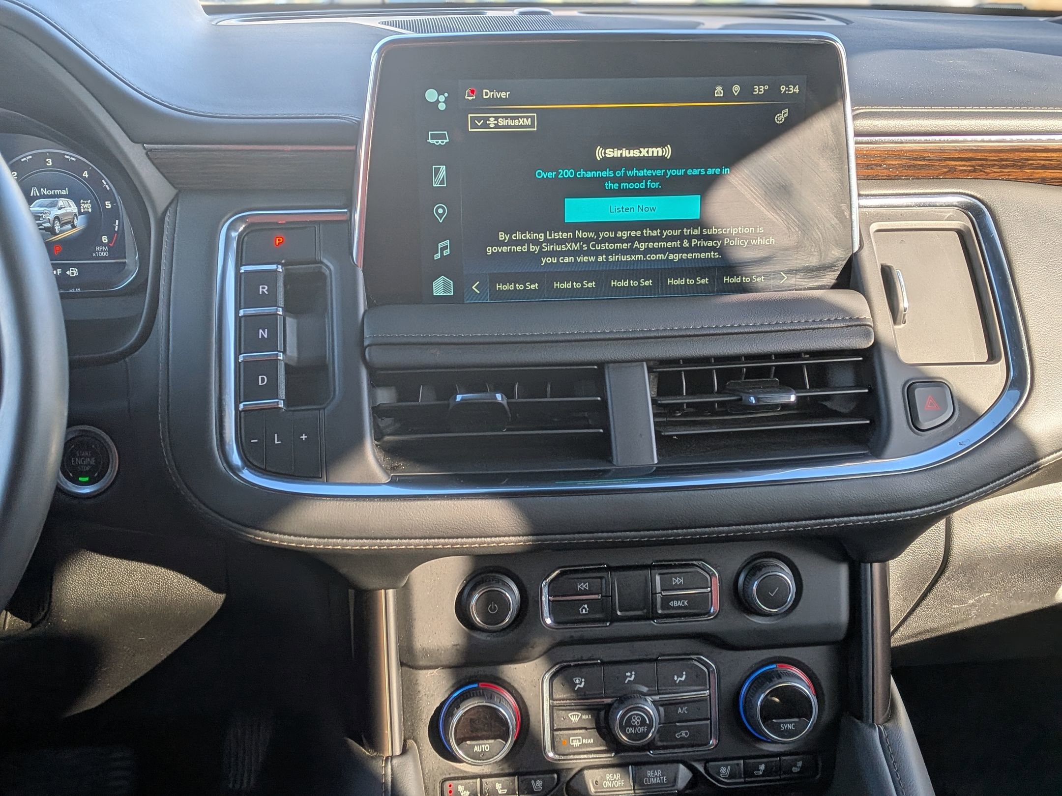 Certified 2024 Chevrolet Tahoe High Country w/ Premium Package AWD/4WD image 26