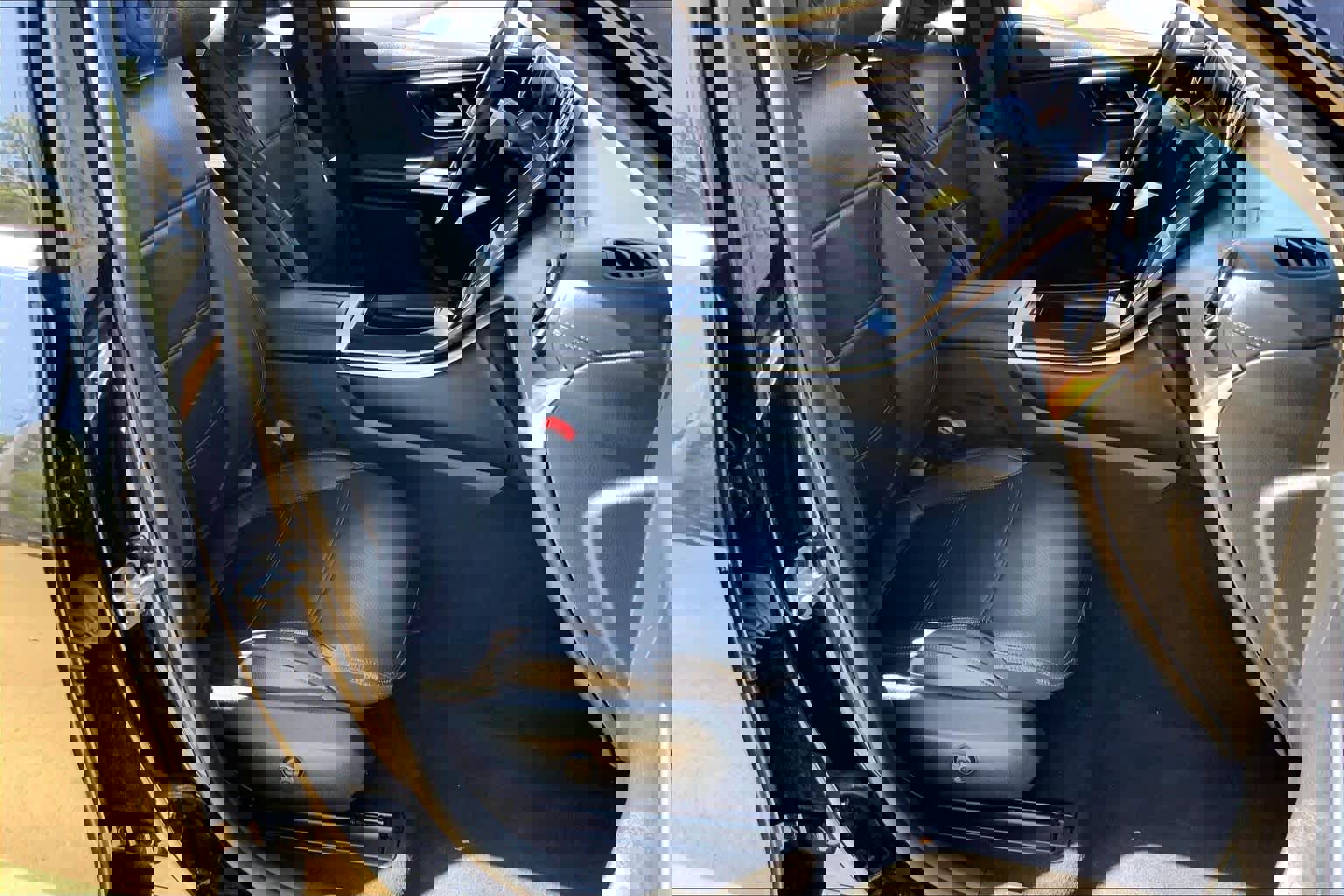 Used 2024 Mercedes-Benz GLC 300 image 9