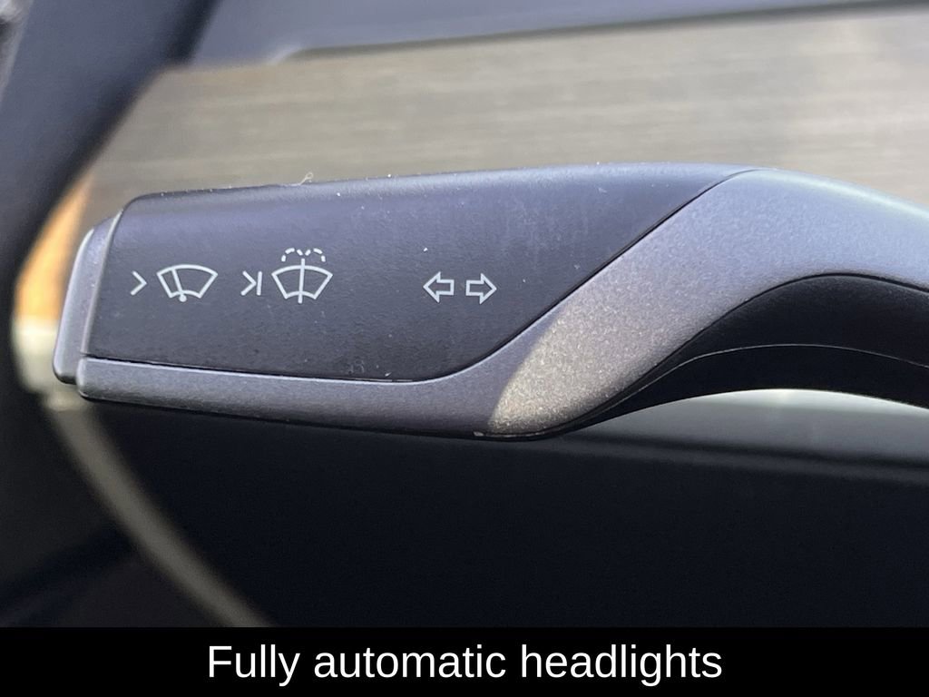 Used 2021 Tesla Model Y Performance image 22