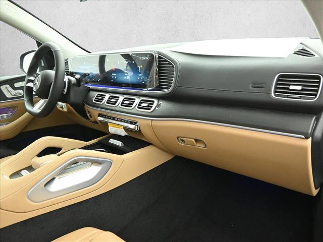 New 2026 Mercedes-Benz GLS 450 4MATIC image 28