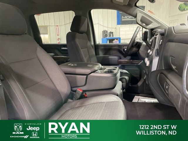 Used 2021 GMC Sierra 2500 SLE w/ SLE Value Package; image 28
