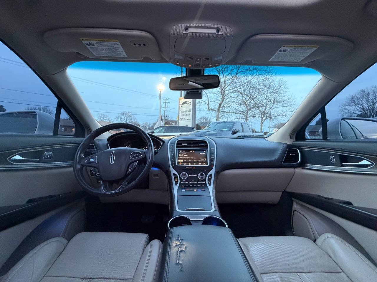 Used 2016 Lincoln MKX Reserve w/ Technology Package image 37