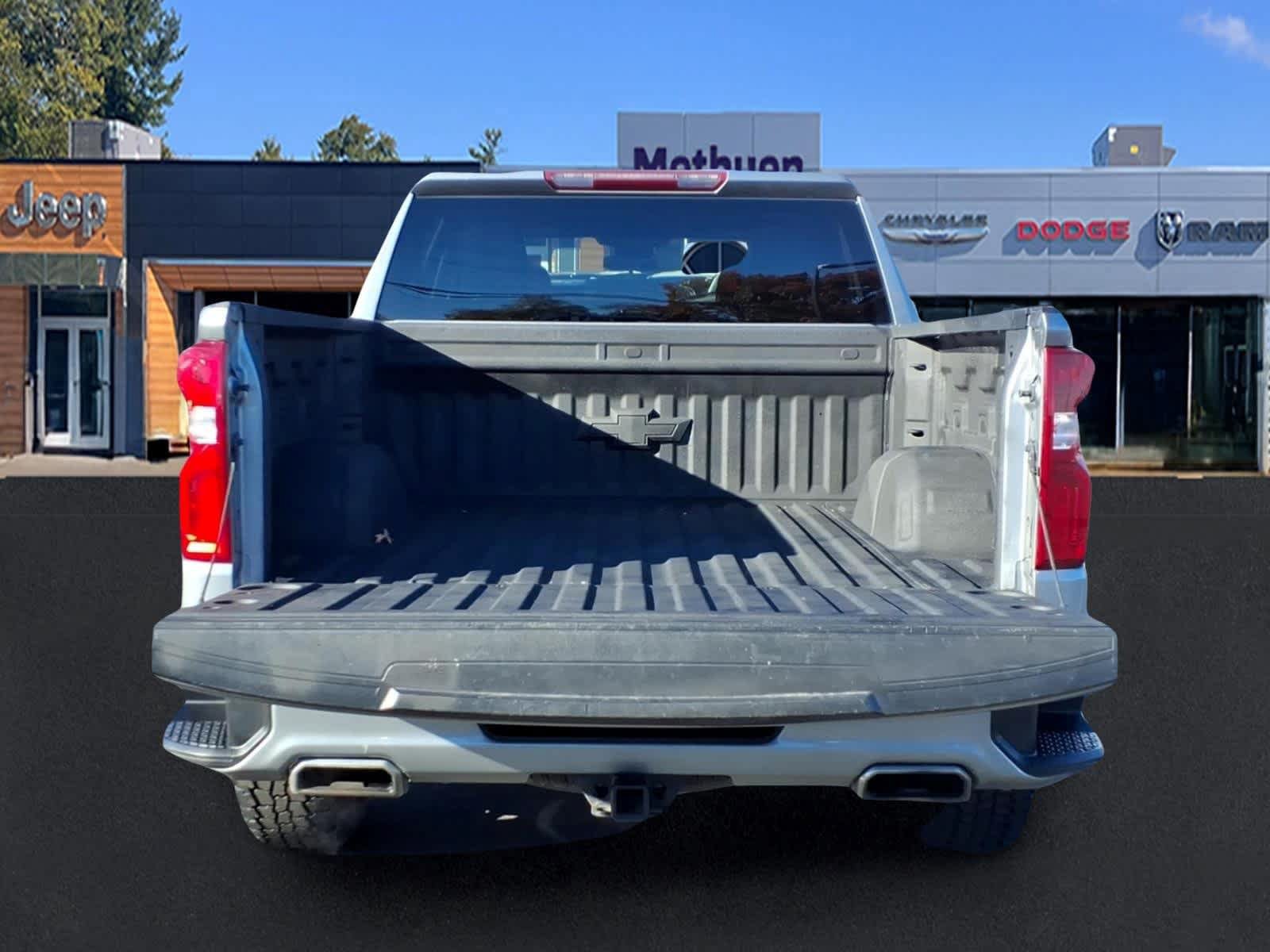 Used 2023 Chevrolet Silverado 1500 RST AWD/4WD image 6