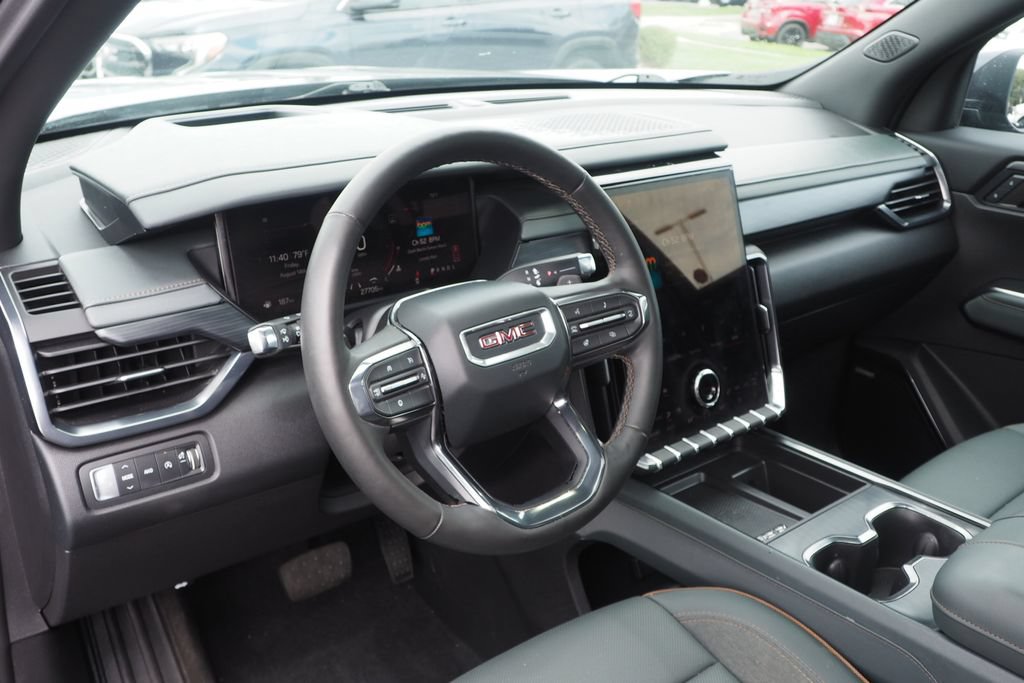 Used 2024 GMC Acadia AT4 w/ Luxury Package AWD/4WD image 12