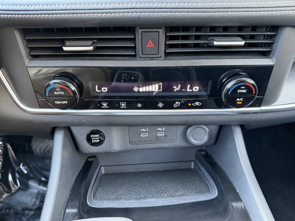 Used 2025 Nissan Rogue SV image 20