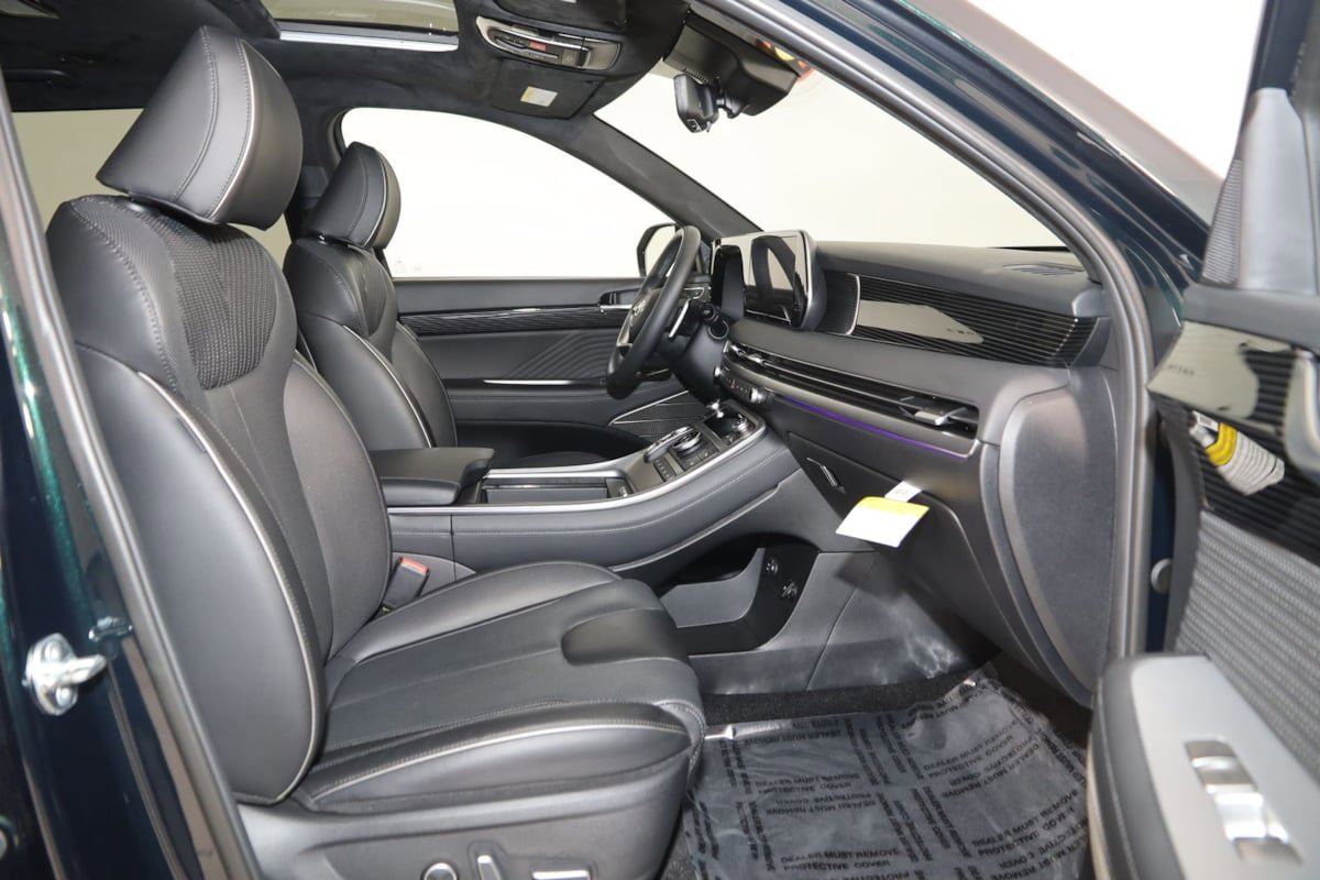 Used 2025 Hyundai Palisade Calligraphy AWD/4WD image 14