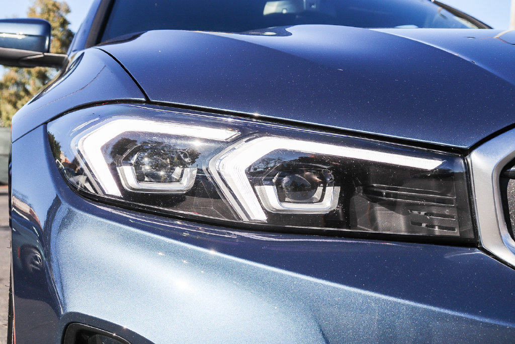 Used 2026 BMW 330i Sedan RWD image 10