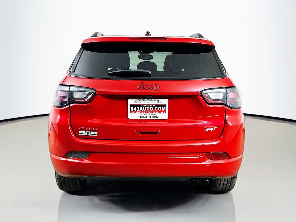 Used 2022 Jeep Compass High Altitude w/ (RED) Package image 6