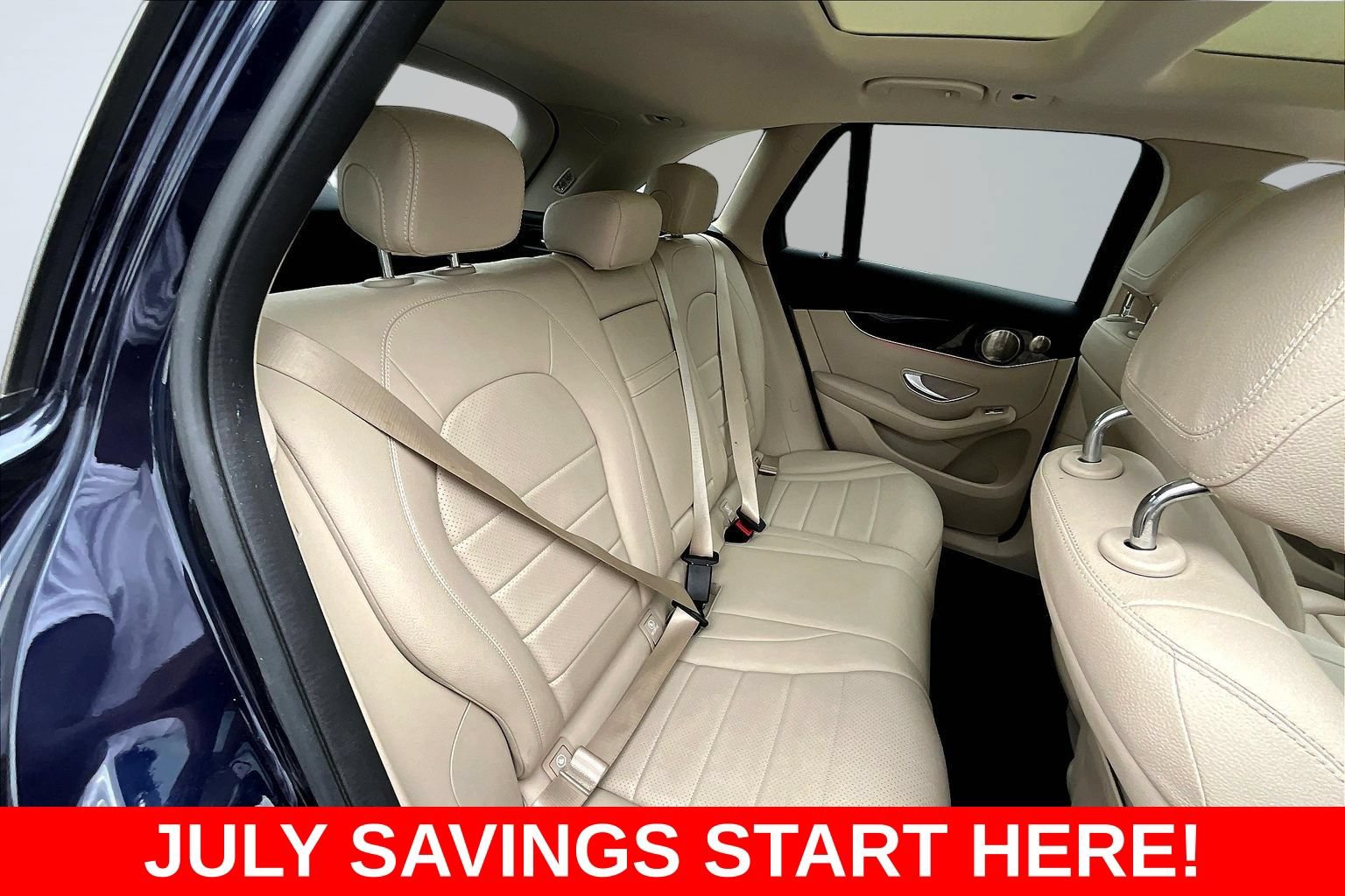 Used 2021 Mercedes-Benz GLC 300 4MATIC image 32