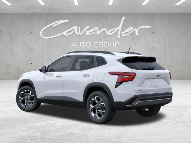 New 2026 Chevrolet Trax LT w/ LT Convenience Package FWD image 3