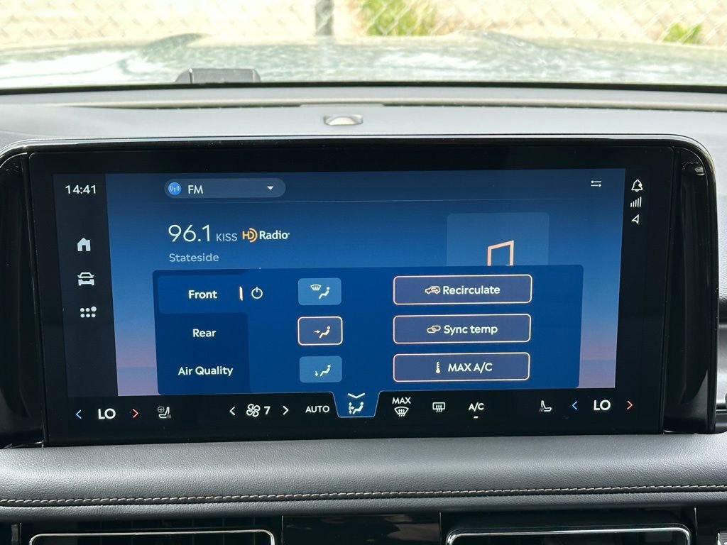 New 2026 Lincoln Aviator AWD image 12