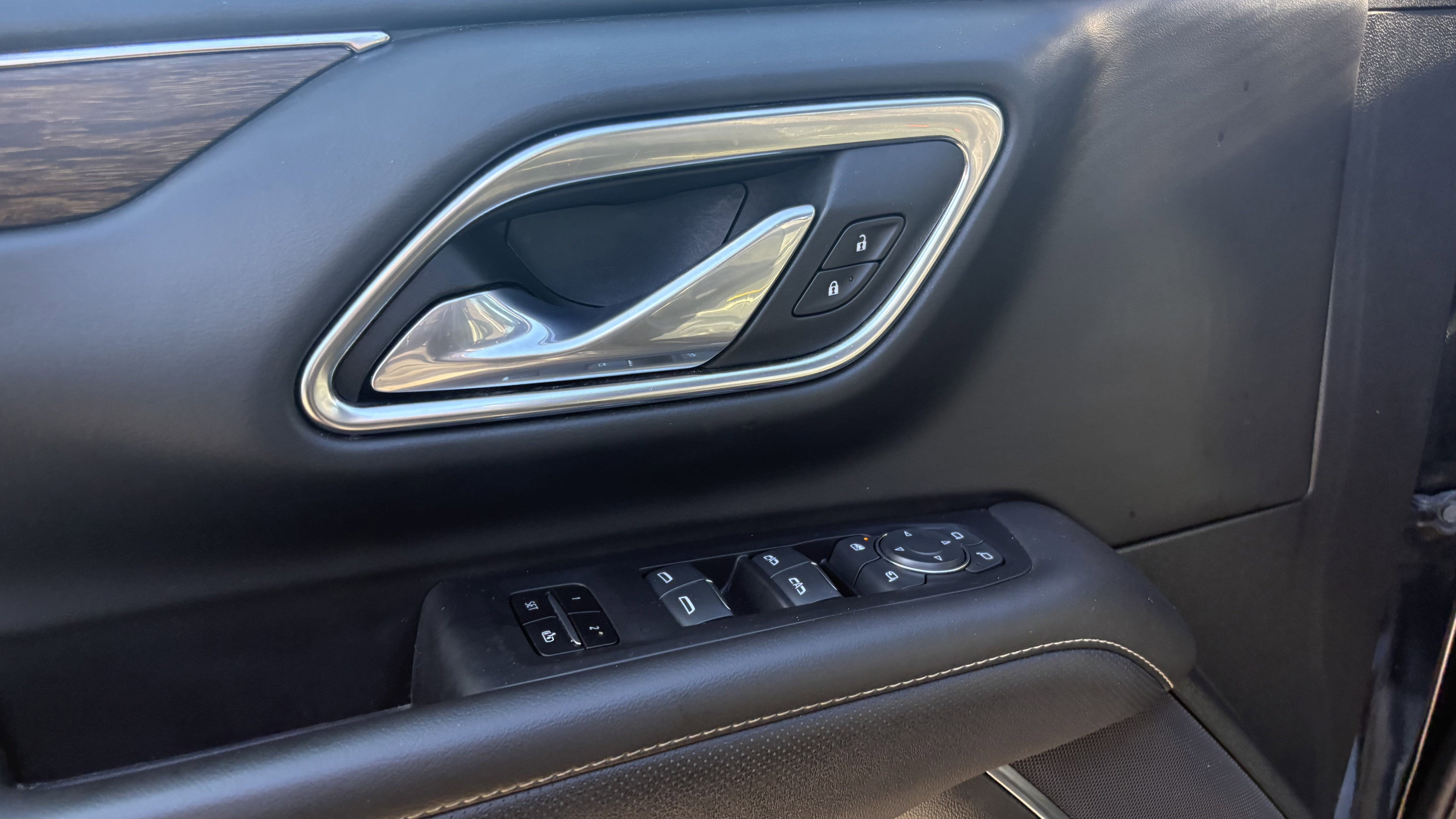 Used 2024 Chevrolet Tahoe Premier image 17