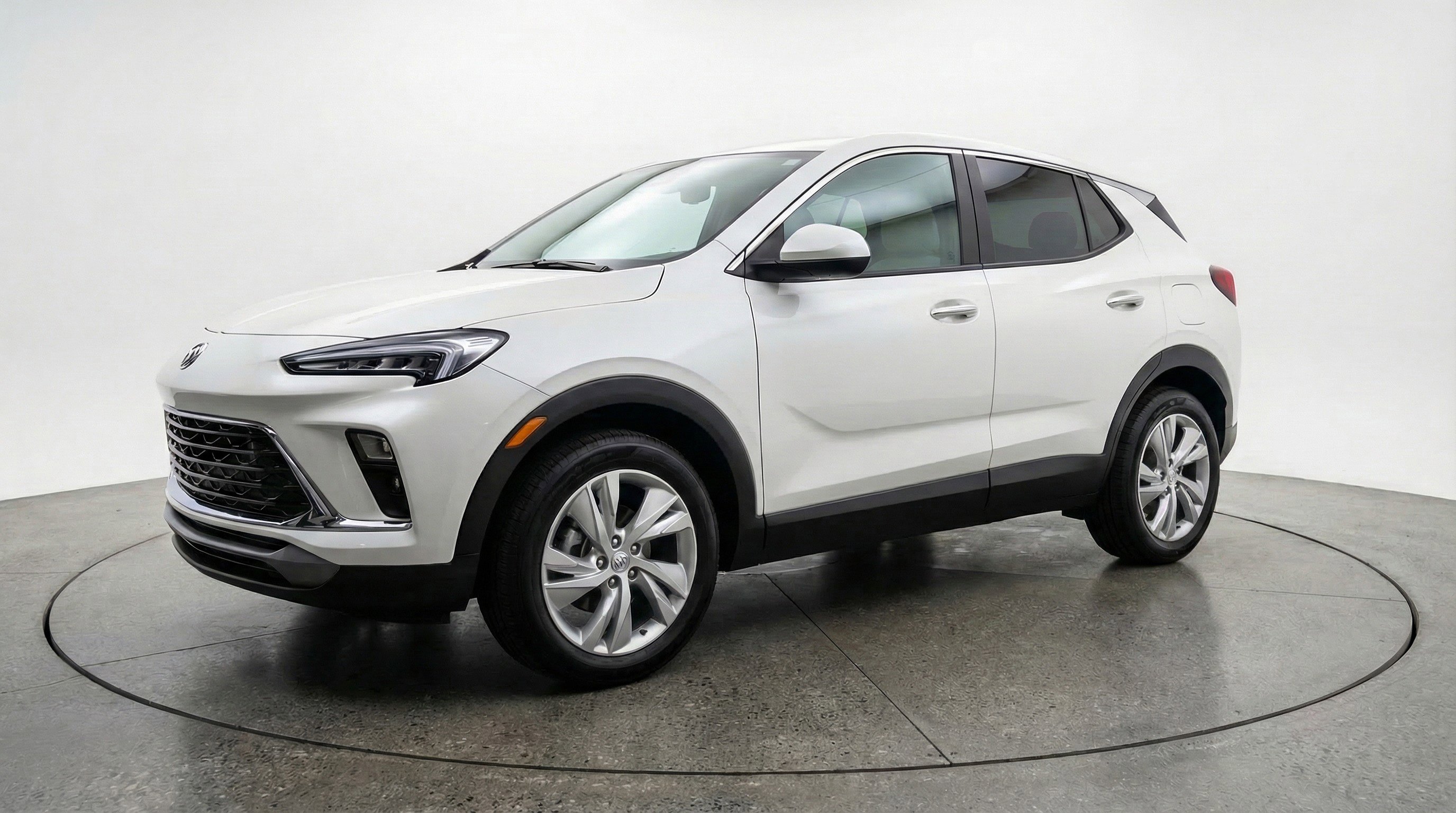 Used 2025 Buick Encore GX Preferred AWD/4WD image 3