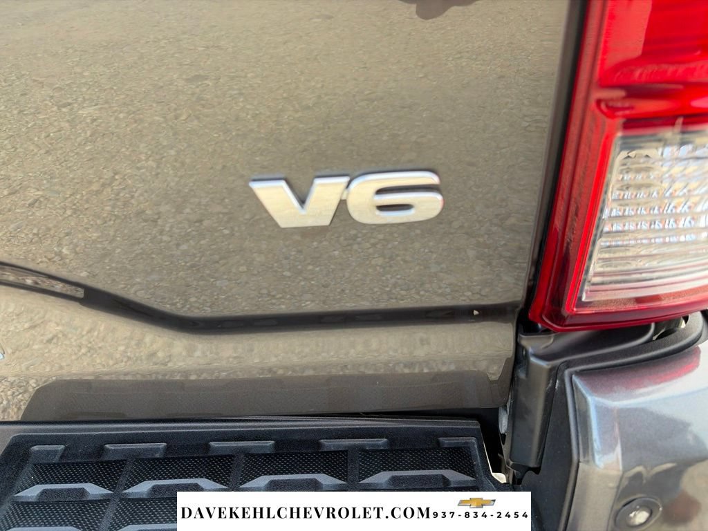 Used 2016 Toyota Tacoma TRD Sport AWD/4WD image 41