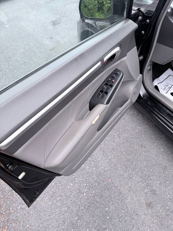 Used 2010 Honda Civic EX-L image 8