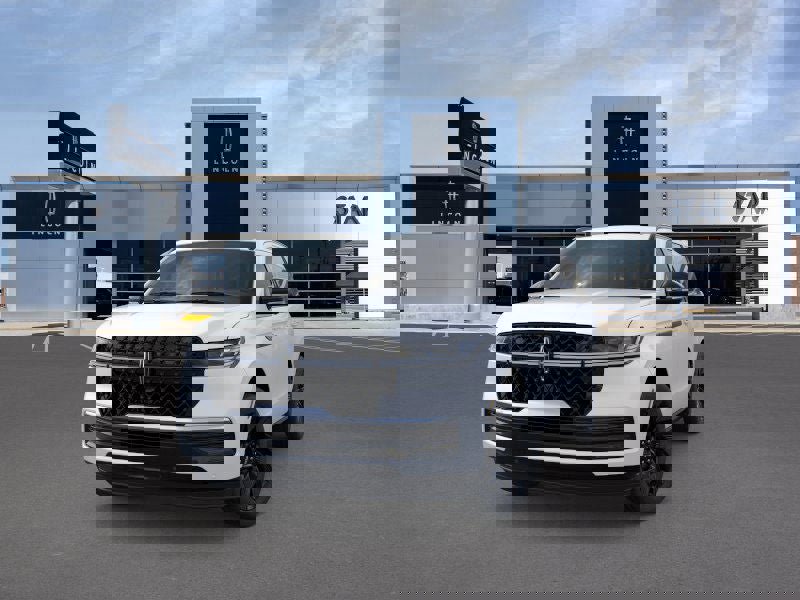 New 2025 Lincoln Navigator Reserve image 2