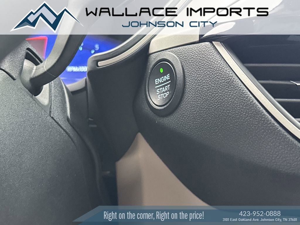 Used 2022 Ford Escape SEL w/ Technology Package image 23