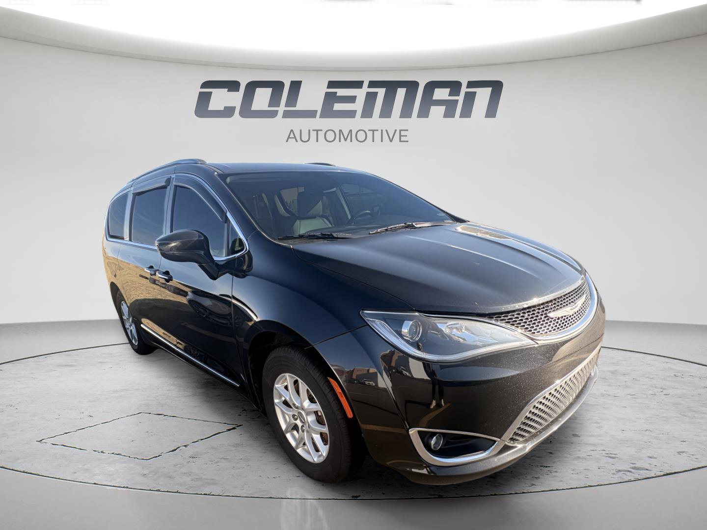 Used 2020 Chrysler Pacifica Touring-L image 9