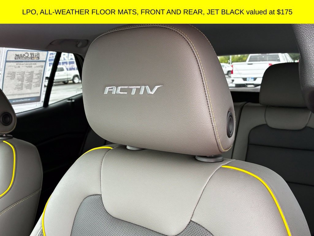 Used 2024 Chevrolet Trax ACTIV w/ Sunroof Package FWD image 4