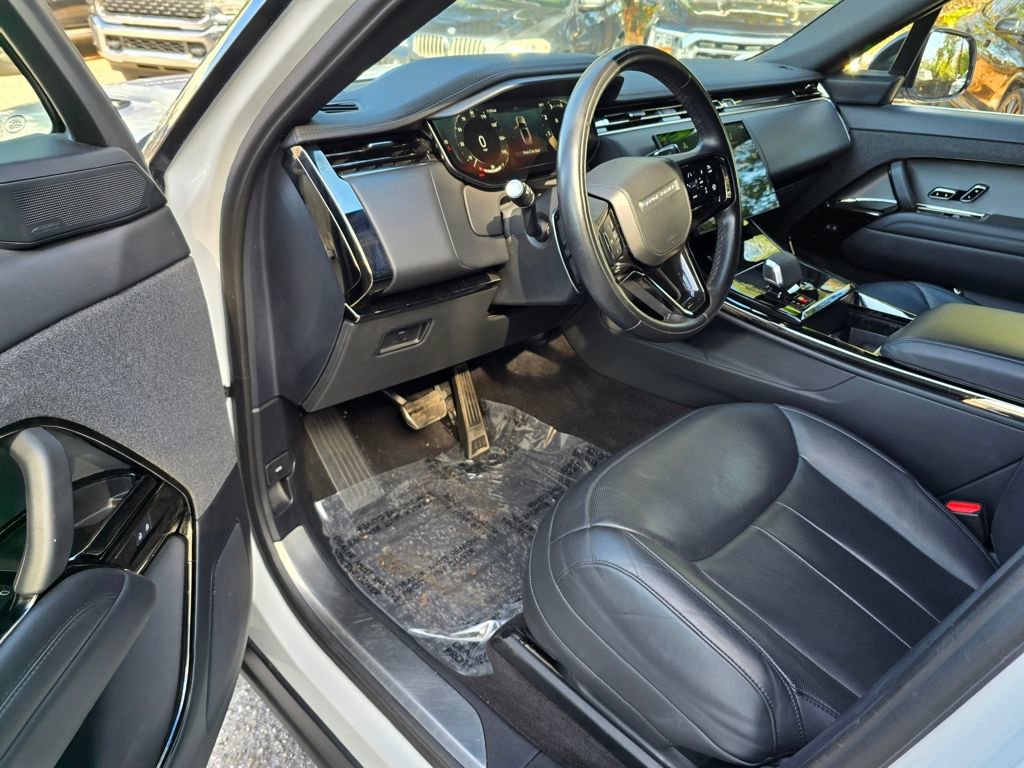 Used 2024 Land Rover Range Rover Sport Dynamic SE image 17