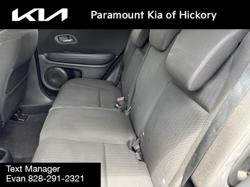 Used 2017 Honda HR-V LX image 13
