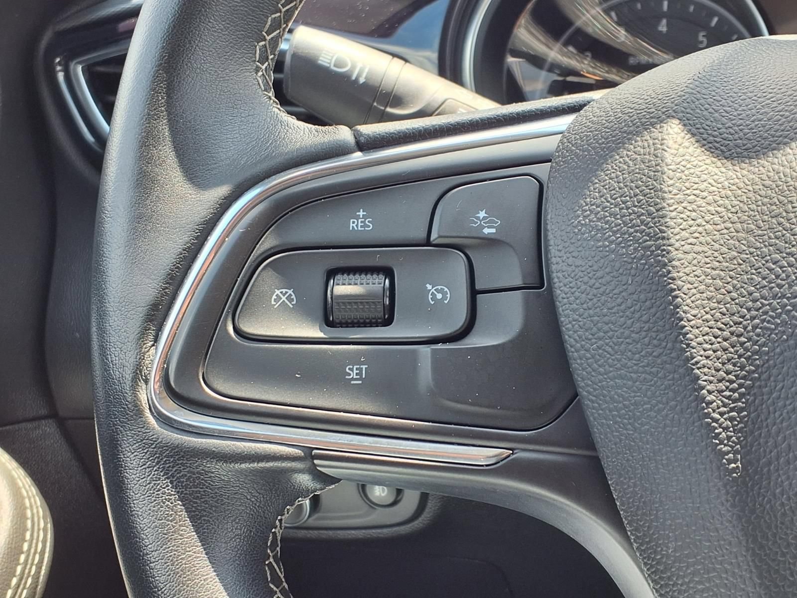 Used 2023 Buick Encore GX Select w/ Experience Buick Package FWD image 22