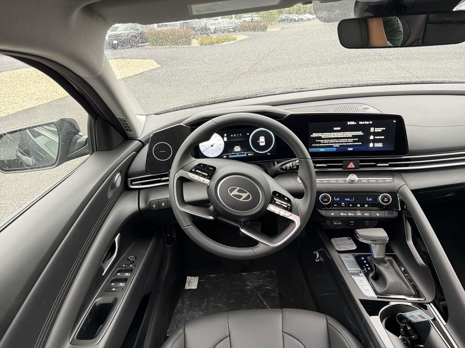 New 2026 Hyundai Elantra Limited FWD image 15