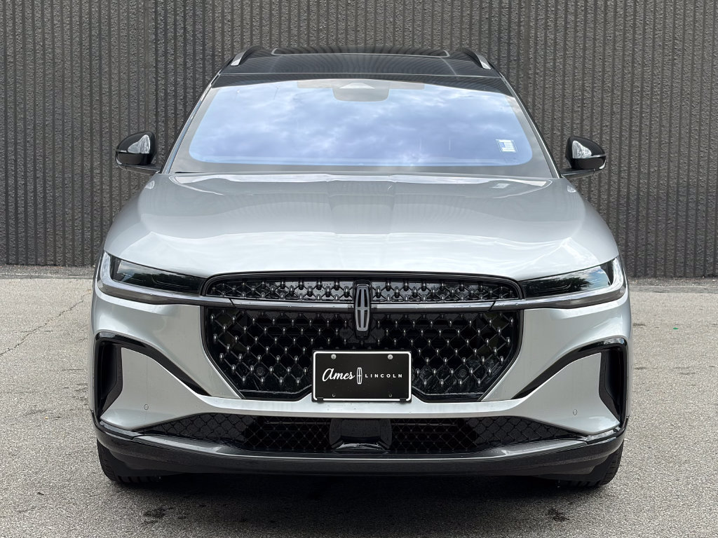 New 2026 Lincoln Nautilus Reserve w/ Jet Appearance Package AWD/4WD image 3