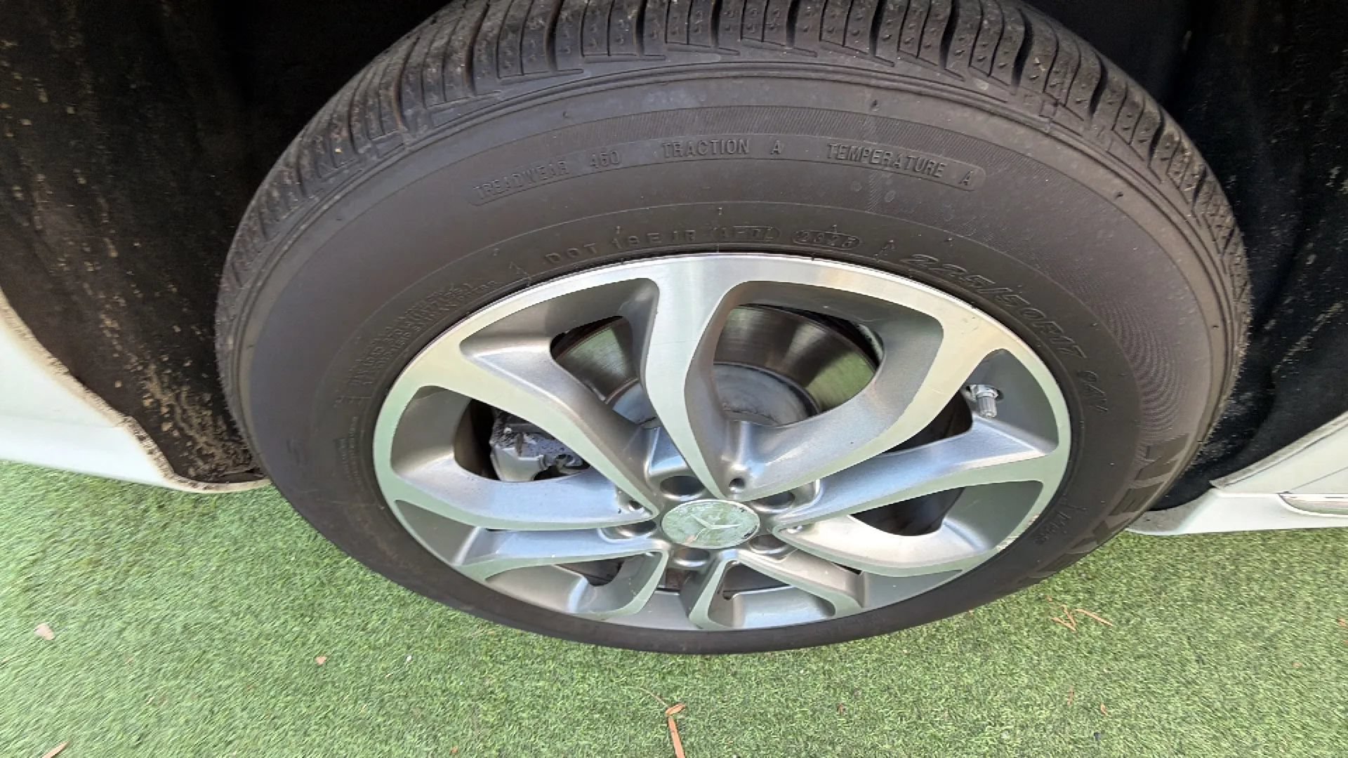 Used 2015 Mercedes-Benz C 300 4MATIC Sedan image 28