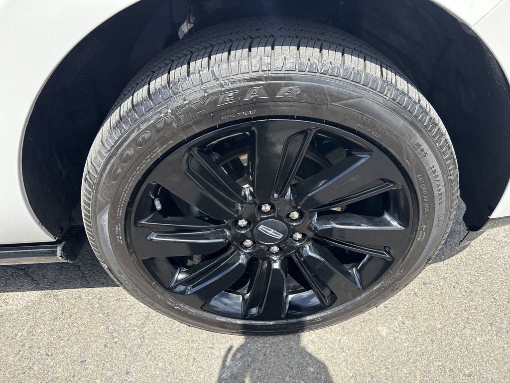 Certified 2023 Lincoln Navigator L Reserve AWD/4WD image 30