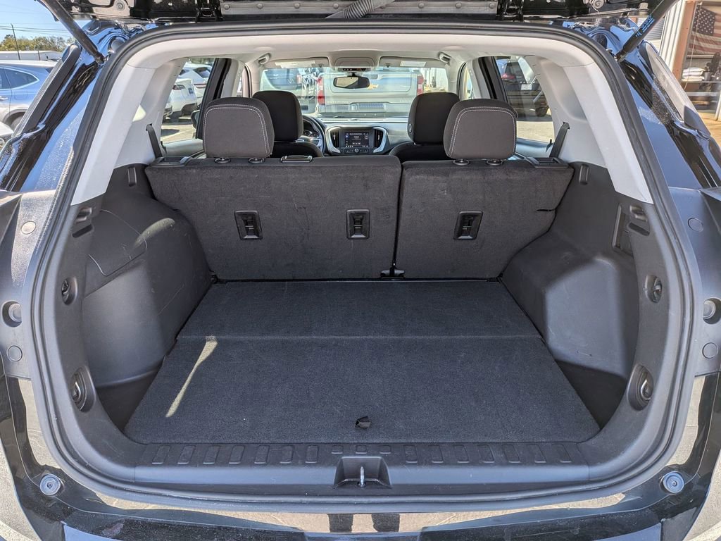 Used 2024 GMC Terrain SLE FWD image 25