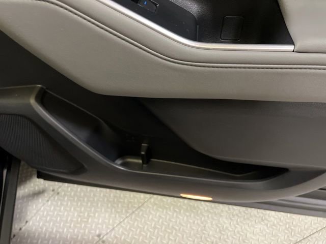 Used 2022 Toyota Highlander XLE AWD/4WD image 67