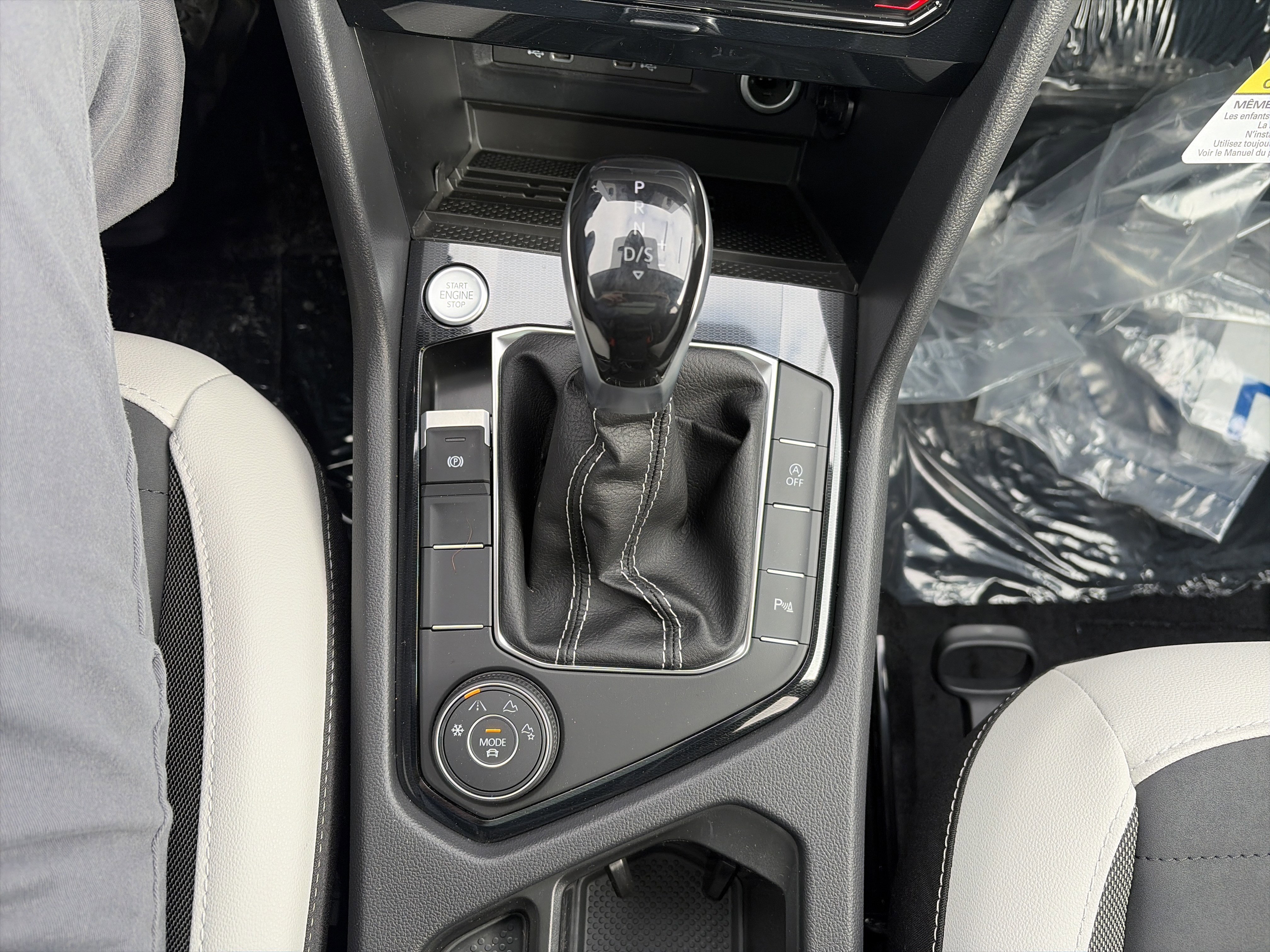 New 2026 Volkswagen Taos SE image 27